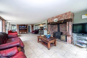 Family Room- click for photo gallery